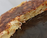 Foto del paso 4 de la receta: Tortilla de papas, cebolla, morrón y panceta ahumada