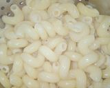 A picture of step 2 of Indian Masala Pasta.