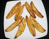 Foto del paso 3 de la receta: Gajos de papas rústicas asadas al romero