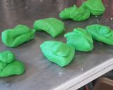 Foto del paso 1 de la receta: Dedos de zombie