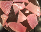 Foto del paso 1 de la receta: Pollo marino (bonito-atún)