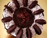 A picture of step 7 of Chocolate Oreo Cake.