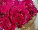 Foto langkah ke 1 dari resep Homemade Dragon Fruit Ice Cream.