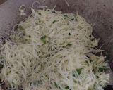 Foto langkah ke 3 dari resep Bihun goreng simple nan mantul.