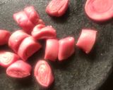 A picture of step 2 of Beetroot Gujiya.