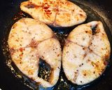 Hình bước làm 2 của món Cá Thu Chiên Mặn