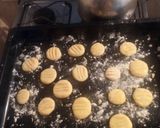 Foto del paso 6 de la receta: Galletitas de maicena