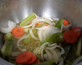 Foto del paso 1 de la receta: Solomillo en salsa harissa con verduras