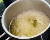 Hình bước làm 3 của món Bánh đa rau ngót chả rong biển