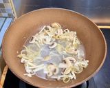 Foto langkah ke 5 dari resep Truffle Creamy Pasta.