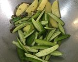 ટીંડોળા બટાકાનું શાક (Tindora Bataka Shak Recipe In Gujarati) રેસીપી સ્ટેપ2ફોટો