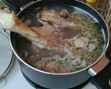 Foto langkah ke 1 dari resep Sop Sum Sum Sapi Sederhana.