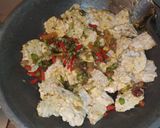Foto langkah ke 4 dari resep Sayur tempe dan telur ceplok.