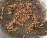 A picture of step 2 of Steam eggplant with stir fry minced meat.