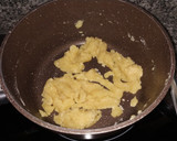 Foto del paso 1 de la receta: Empanada de jamón, bacon, queso y bechamel