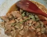 Foto langkah ke 5 dari resep Tumis ayam jamur.