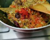 A picture of step 4 of Turai/Ridged Gourd and Chana Dal Curry.