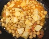 Foto del paso 3 de la receta: Garbanzos con papas