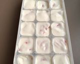 Foto del paso 5 de la receta: Bombones de fresa y yogurt
