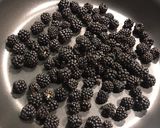 Foto del paso 1 de la receta: Salsa de moras al Pedro Ximénez