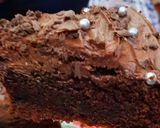 A picture of step 8 of Choco fudge cheez cake.