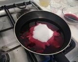 Foto del paso 18 de la receta: Panna cotta con coulis de frutos rojos, Jamaica y mezcal