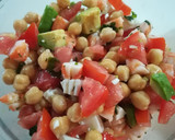 Foto del paso 3 de la receta: Ensalada de garbanzos con langostinos marinados