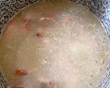 Tejfölös, habart, füstölt tarja leves, zöld fűszerekkel és zöldségekkel recept fázis 2 fotója
