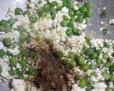 A picture of step 2 of Green Peas and Paneer Bhurji.