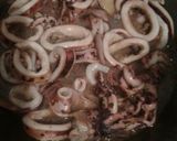 Foto langkah ke 4 dari resep Tumis Cumi Sederhana.