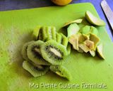 Une image de l'étape 1 de Smoothie bowl avocat, kiwi, graines.
