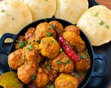 आलुर दम लुची पूरी - बंगाली आलू दम रेसिपी चरण 10 फोटो