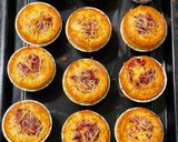 Foto langkah ke 3 dari resep Muffin Strawberry Keju.