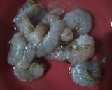Foto langkah ke 1 dari resep Udang jagung saus padang.