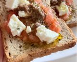 Foto del paso 4 de la receta: 🇬🇷 🍅 🍞 Dakos Cretence