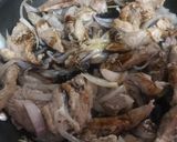 Foto del paso 3 de la receta: Fajitas de cerdo encebolladas