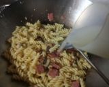 Foto langkah ke 3 dari resep Fusilli Aglio Olio Smoked Beef.