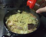 A picture of step 7 of Osho's Soy Sauce Yakisoba.