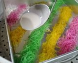 Foto langkah ke 3 dari resep Dadar Gulung Bihun Pelangi.
