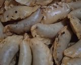 Foto langkah ke 4 dari resep Pastel mini abon praktis.