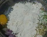 Foto langkah ke 2 dari resep Bakwan kentang bilis/ teri nasi.
