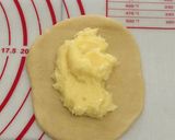 Foto langkah ke 8 dari resep Custard Cream Bun teflon.
