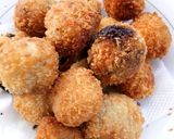 Foto langkah ke 6 dari resep Bola bola pisang cokelat.