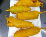 A picture of step 8 of Mirchi pakoda.