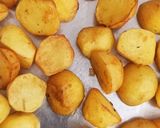 A picture of step 1 of Dum aloo.