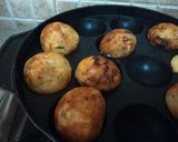 A picture of step 7 of Stuffed aalo bonda in appe pan.