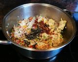 Foto del paso 5 de la receta Arroz con pollo y jamón curado con setas y tomate secos