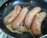 Foto del paso 4 de la receta: Longaniza en salsa con frutos secos