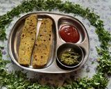 A picture of step 7 of Fresh methi leaves paratha.