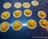 Foto del passaggio 6 della ricetta Ravioli dolci alla zucca
